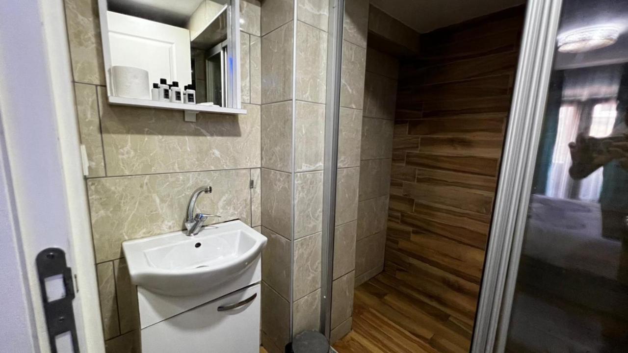 Moon Blue Hotel Istanbul Exterior photo